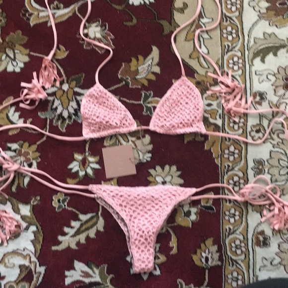 Acacia humuhumu top S/polihale bot M pink lemonade - Picture 3 of 5